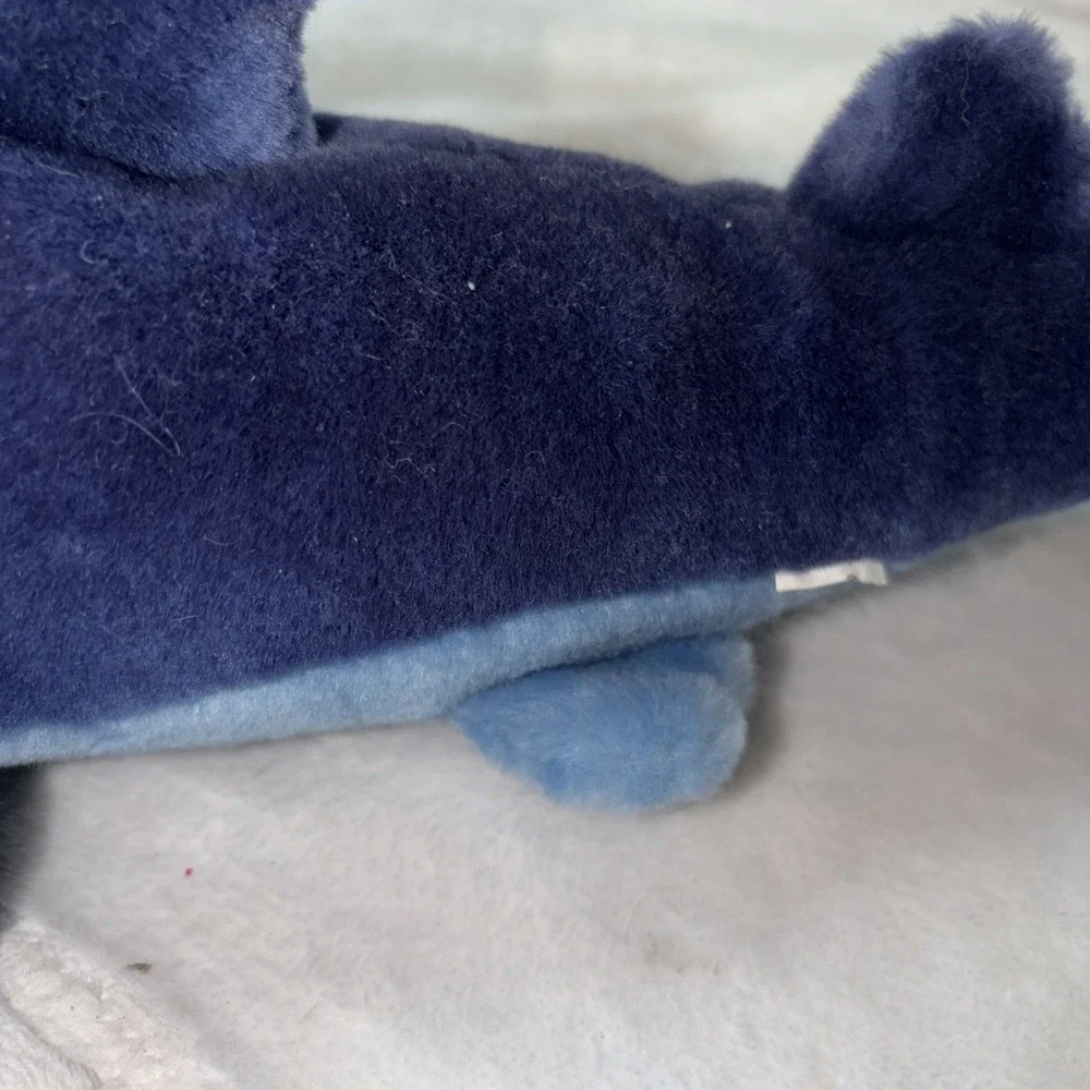 Realistic Mako Shark Plush Stuffed Realistic Plastic Eyes‎ Stitched Gills No Tag